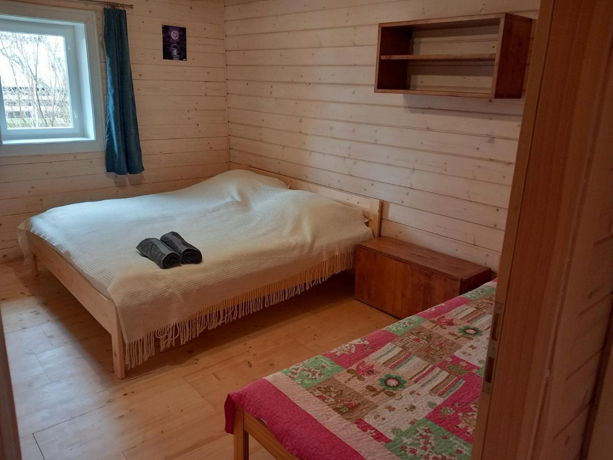 Chata Adam je pre rodiny s deťmi terasa, detské ihrisko Liptovský Mikuláš Esterno foto